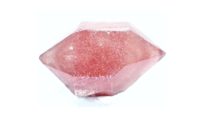 Strawberry Quartz – Meaning, Benefits and Properties
